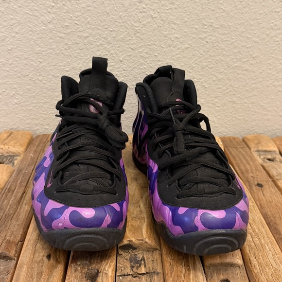 Size 11 - Nike Air Foamposite Pro Purple Camo 2019